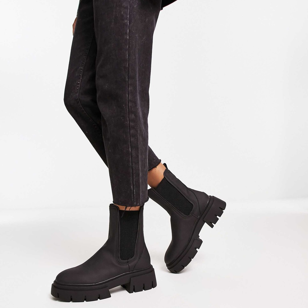 Schuh Black Amaya Split Sole Chunky Chelsea Boots — image 4 of 8